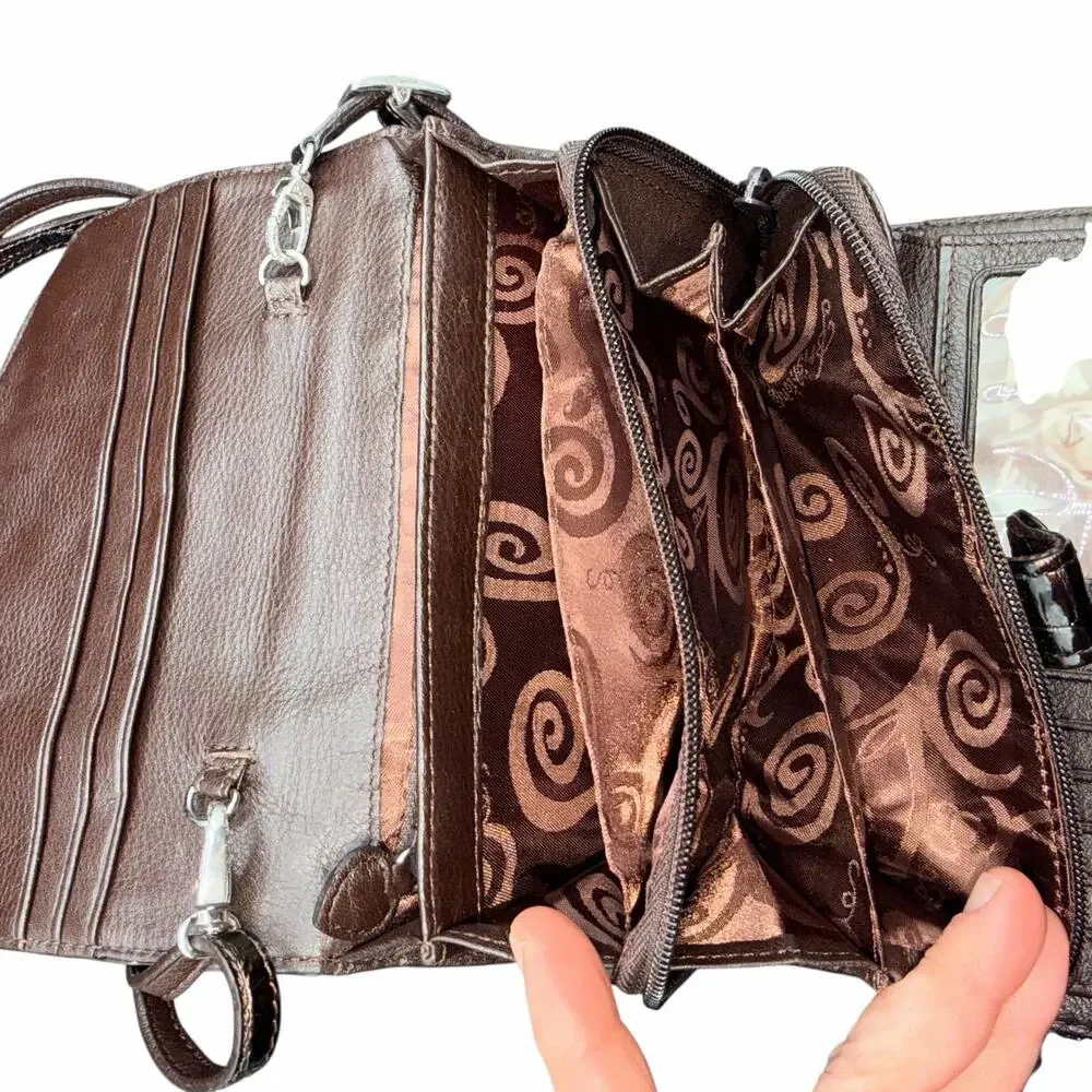 Brighton Croc Embossed Brown Leather Wallet Crossbody Heart Clasp